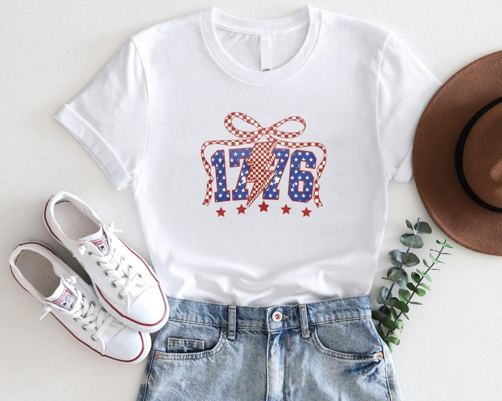 1776 Lightning Bolt Patriotic Bow T-Shirt – 4th of July USA Graphic Tee
